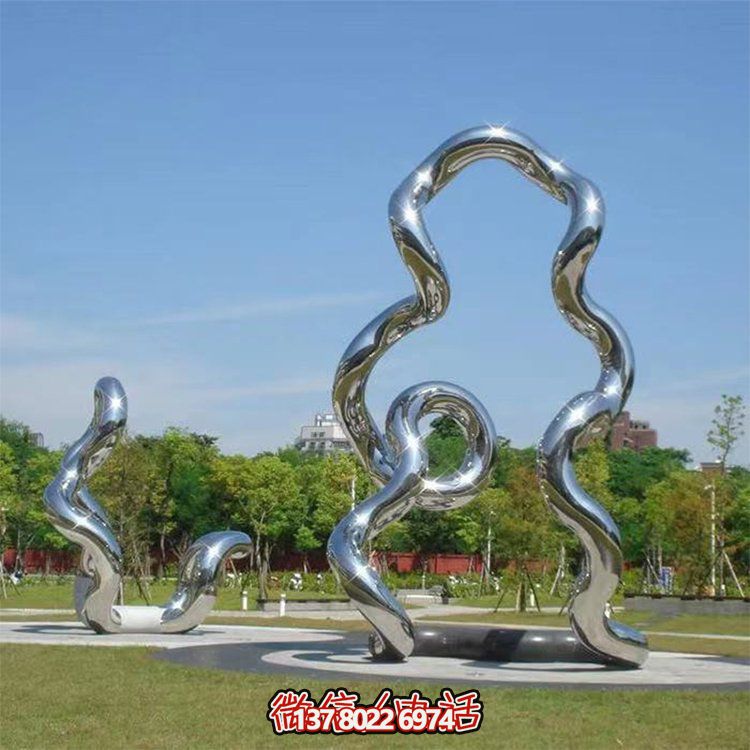 大型不銹鋼異形擺件，為公園綠地增色