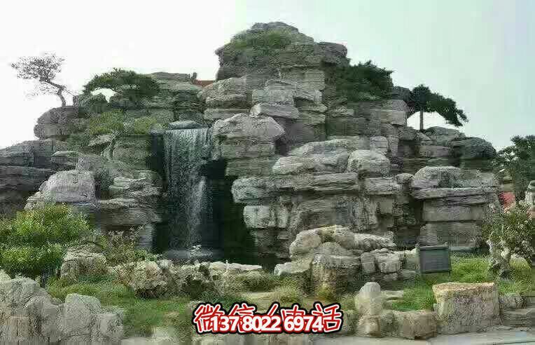 精美的景區(qū)園林，完美的假山流水?dāng)[放